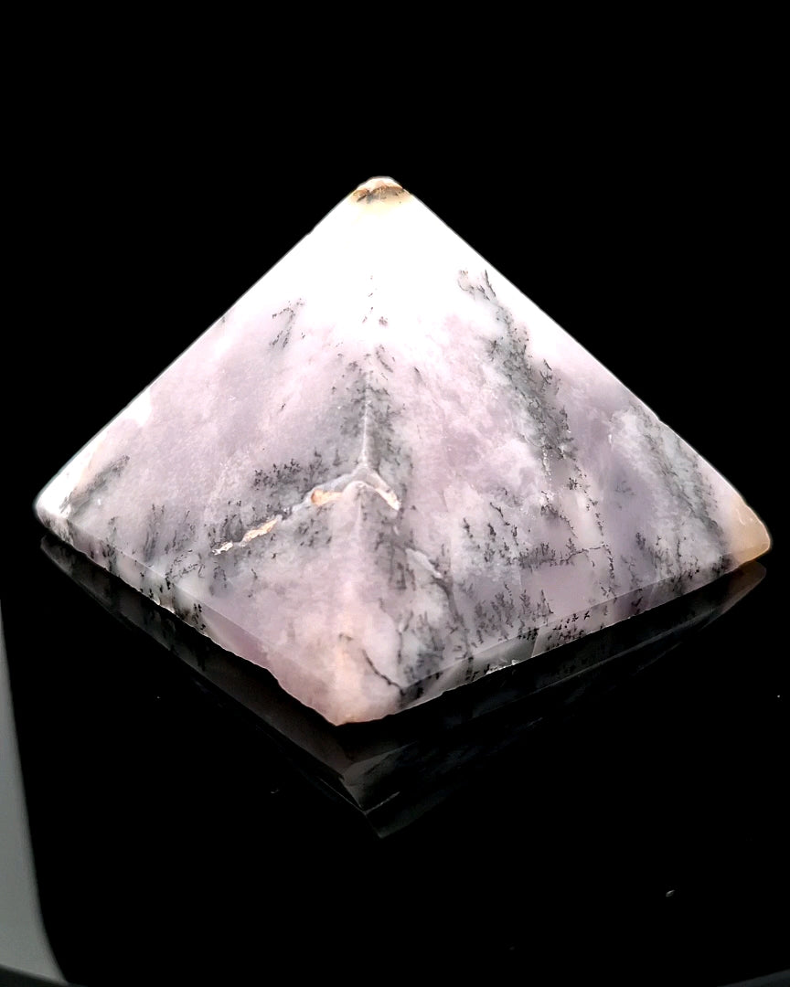 Agate, Dendritic Pyramid