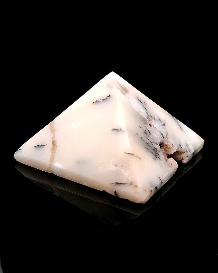Agate, Dendritic Pyramid