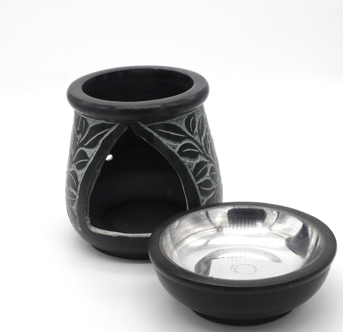 Black Coloured Oil Burner with Steel Bowl
