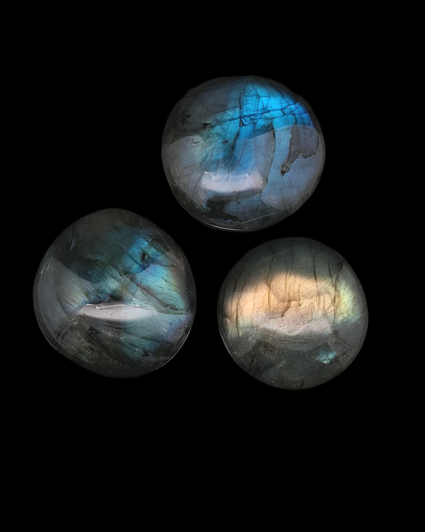 Labradorite AA Pebble - One Piece