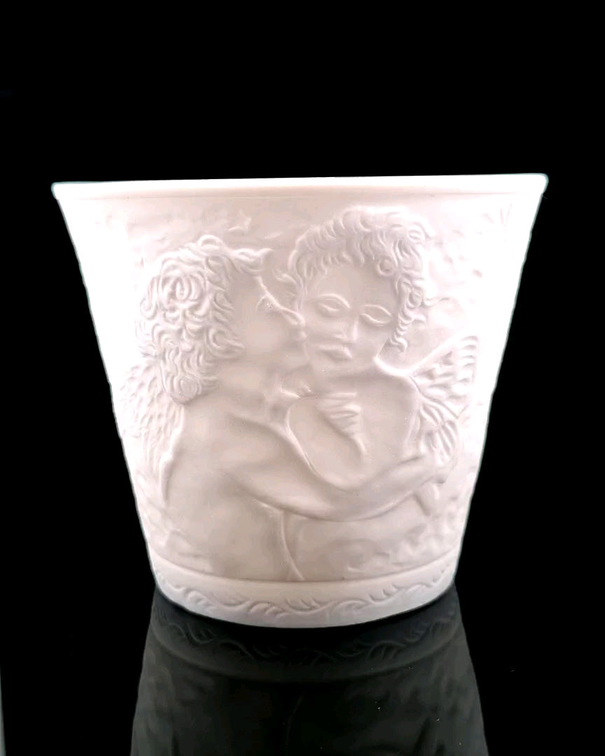 Porcelain Tealight Holder - Cherubs