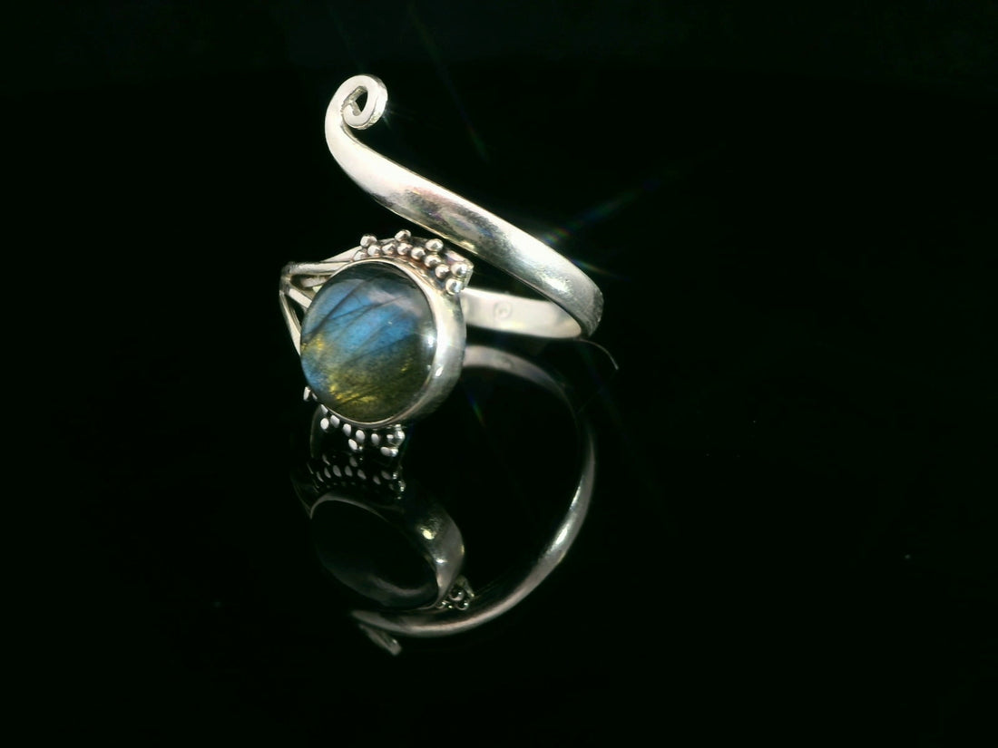 Labradorite, Freesize Sterling Silver Ring