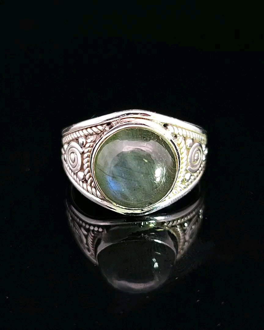 Labradorite, Sterling Silver Ring