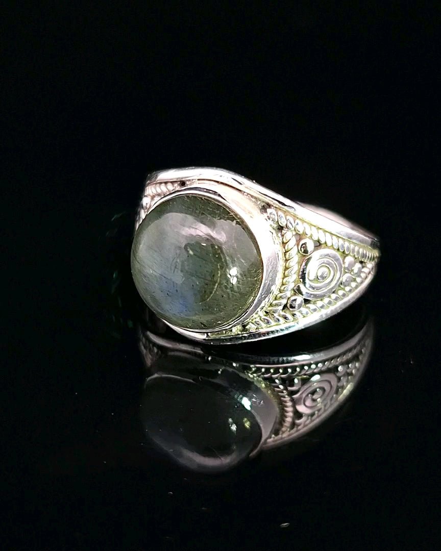 Labradorite, Sterling Silver Ring