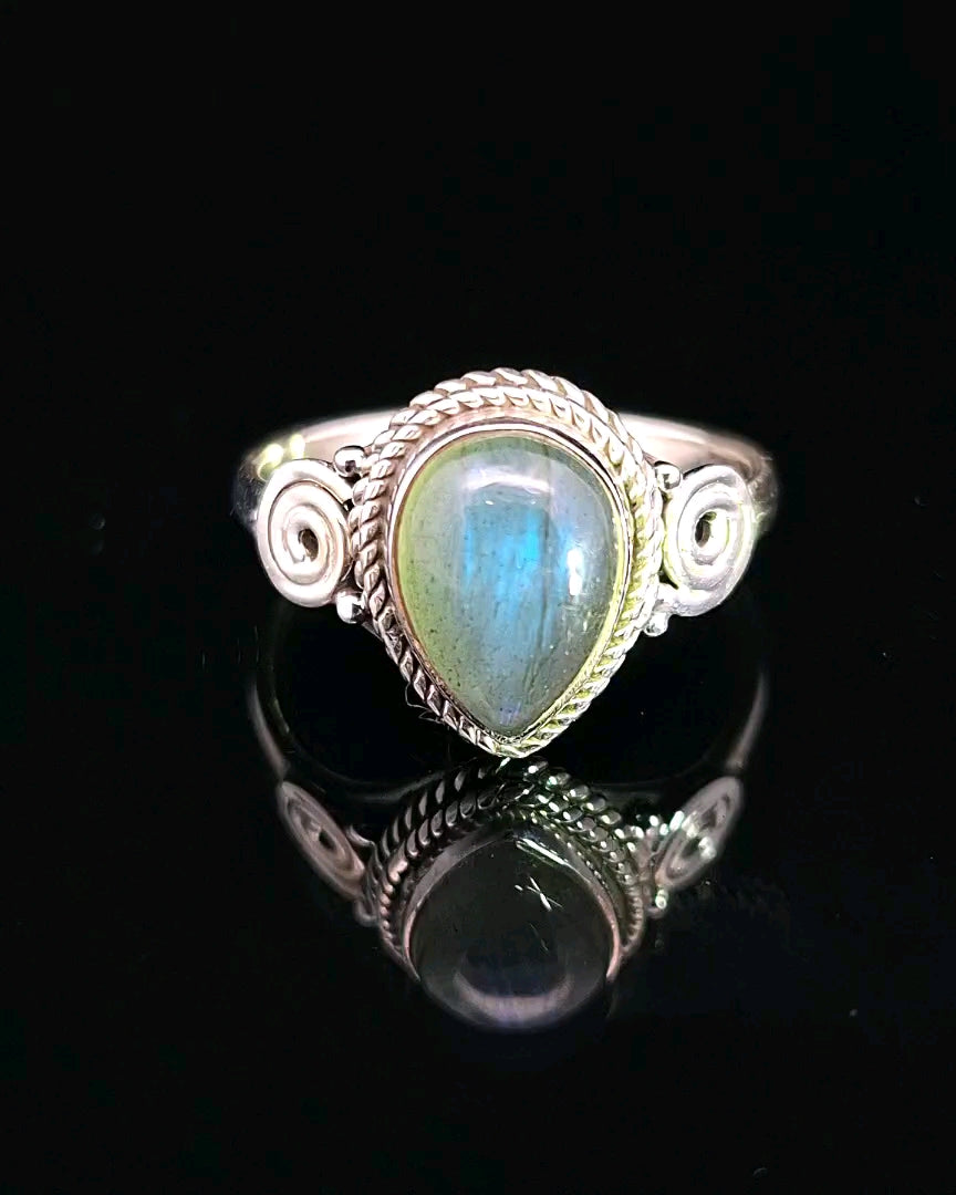 Labradorite, Sterling Silver Ring