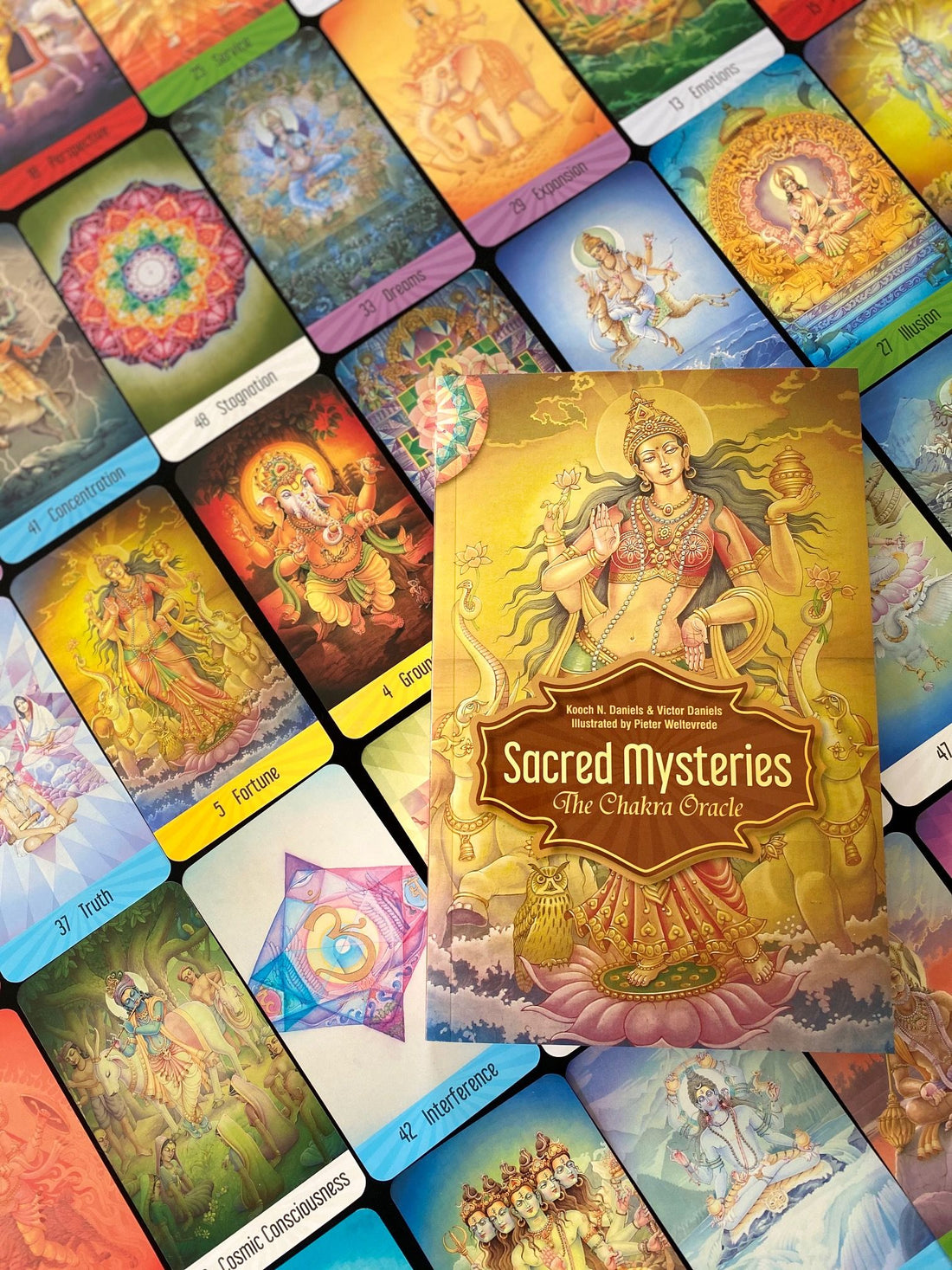 Sacred Mysteries - The Chakra Oracle